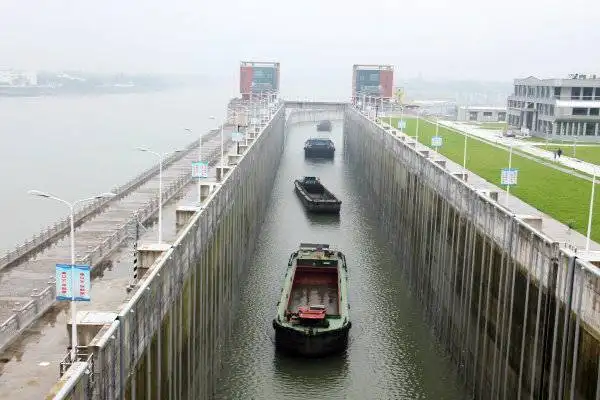 贏潤集團研制尾氣快速檢測設(shè)備，打響內(nèi)河船舶大氣污染防治攻堅戰(zhàn)！